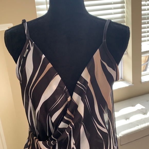 Bathing suit cover up - Picture 3 of 5